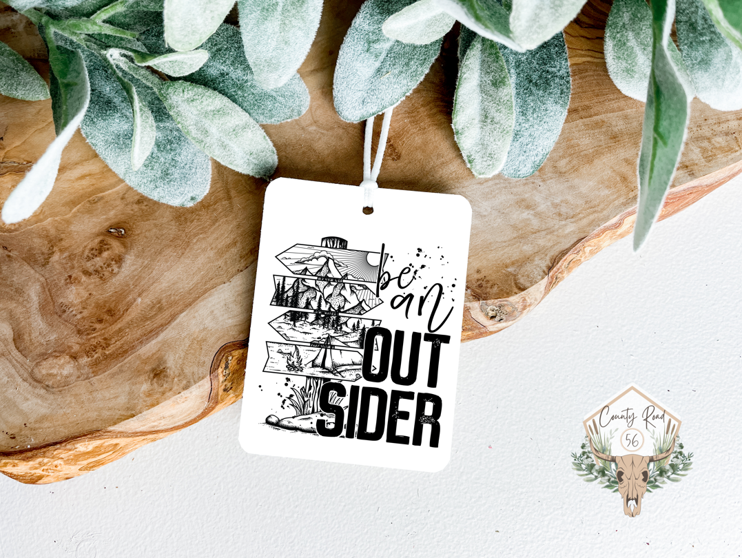 Be an Outsider Felt Freshie